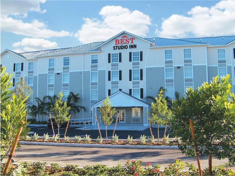 Best Studio Inn Хомстед Экстерьер фото