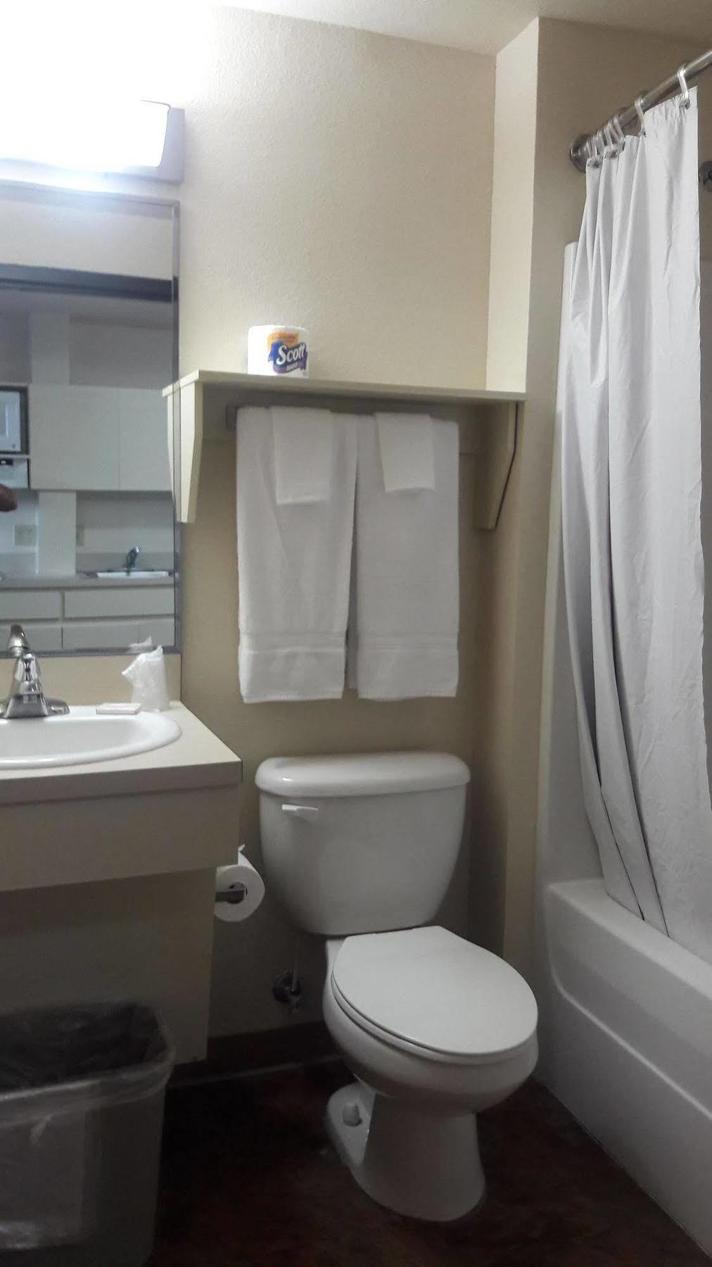 Best Studio Inn Хомстед Экстерьер фото